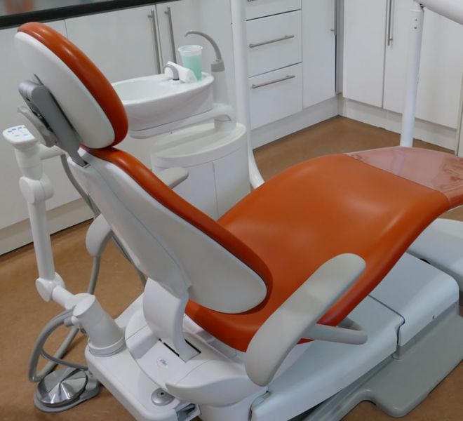 Orange surgery - chair from behin-gallagher-dental-dublin-2d-m